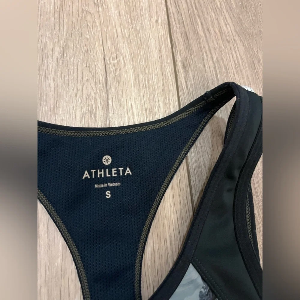 Athleta Sports Patterned Bra Size Small